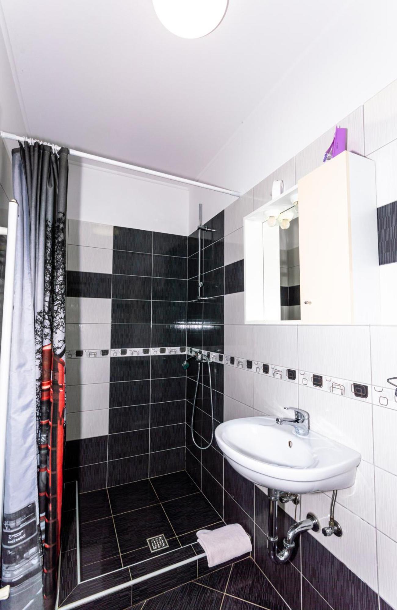 Apartman Nona โมโตวุน ห้อง รูปภาพ