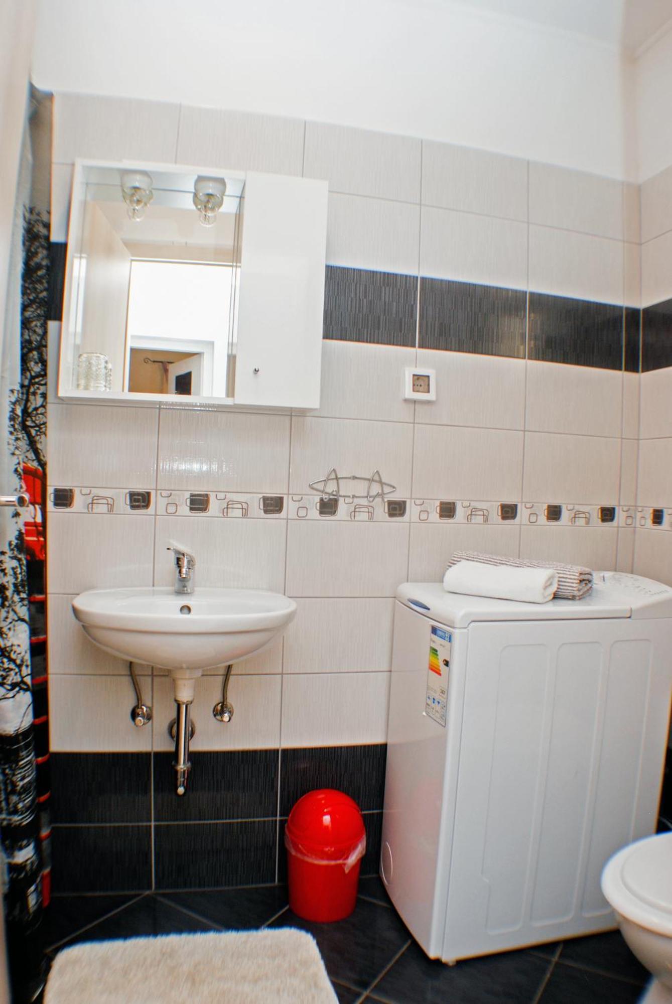 Apartman Nona โมโตวุน ภายนอก รูปภาพ